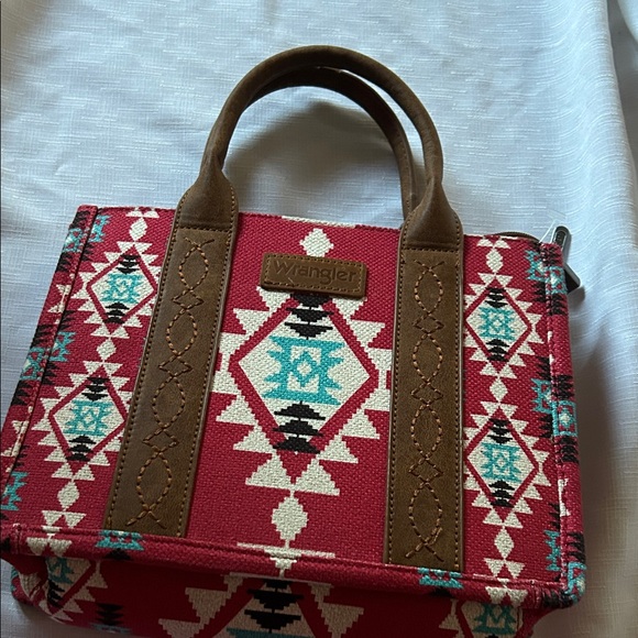 Wrangler Handbags - Wrangler Red and Brown Geometric Tote